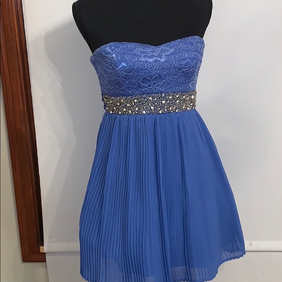 JUNIOR GIRLS SLEEVELESS DRESS - Picture 1 of 7